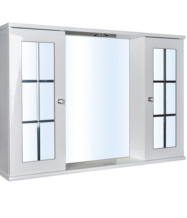 Нов шкаф за баня произведен в Италия