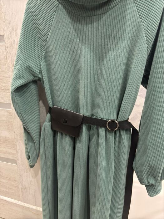 Нарядное платье 152