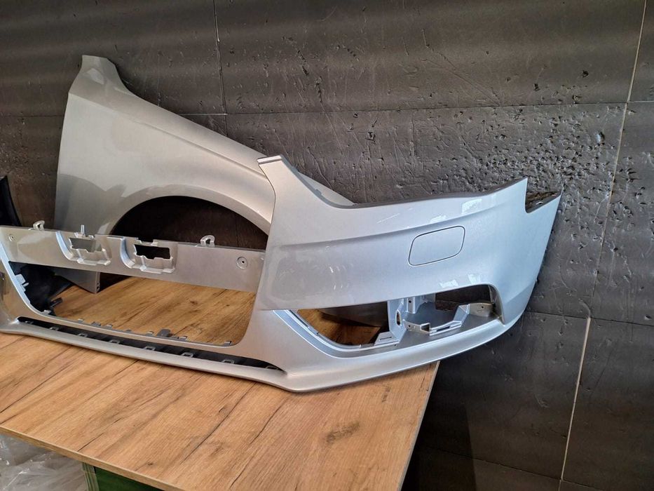 Bara & Aripa Fata Dreapta Audi A4 B8 An 2011-2015 (LX1Y (Auriu))