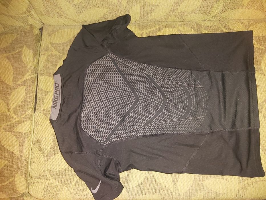 Мъжко и младежки шушлякови горнища на ERREA, Umbro и Select и детска т