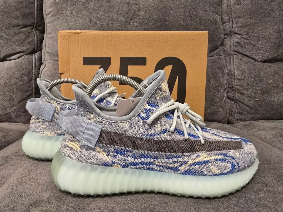 Adidas yezzi nr 40 int 25,5 cm preț 350 lei