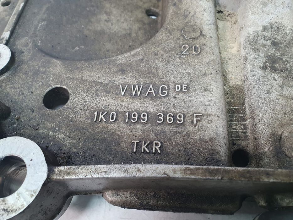 Jug cadru motor 1.6 benzina bag 1k0199369f Volkswagen VW Golf 5