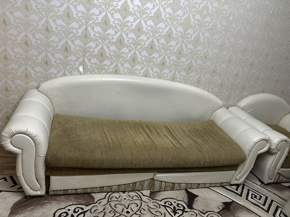 Продам диван с креслом