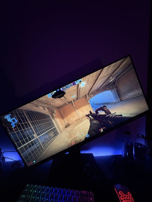 MONITOR full HD,4K,75hz