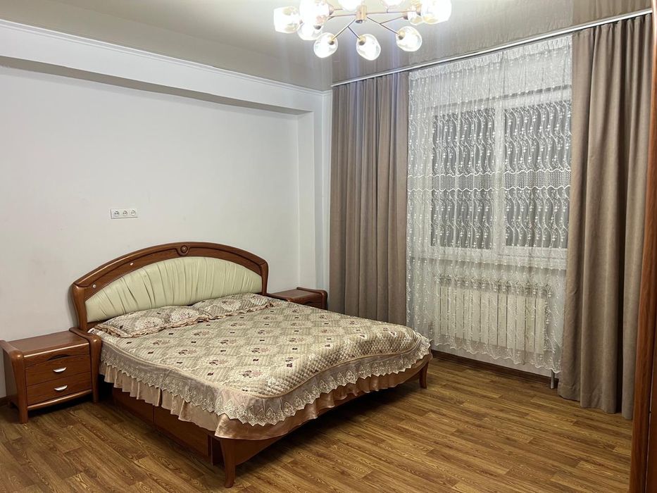 Срочно продам спальный гарнитур
