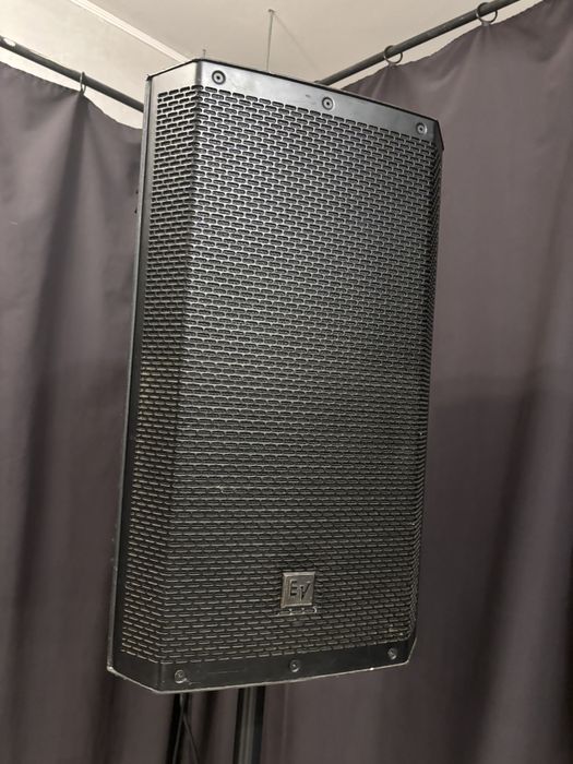 Boxe Electrovoice ZLX active