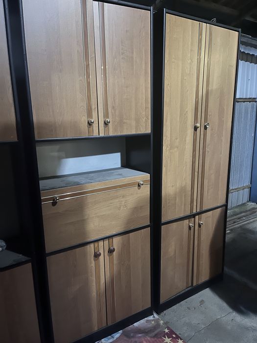 Продам Мебель-гарнитура