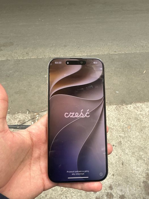 iPhone 16 Pro Max