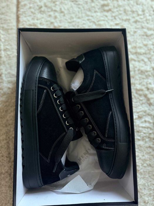 Adidasi Numeris Carbon