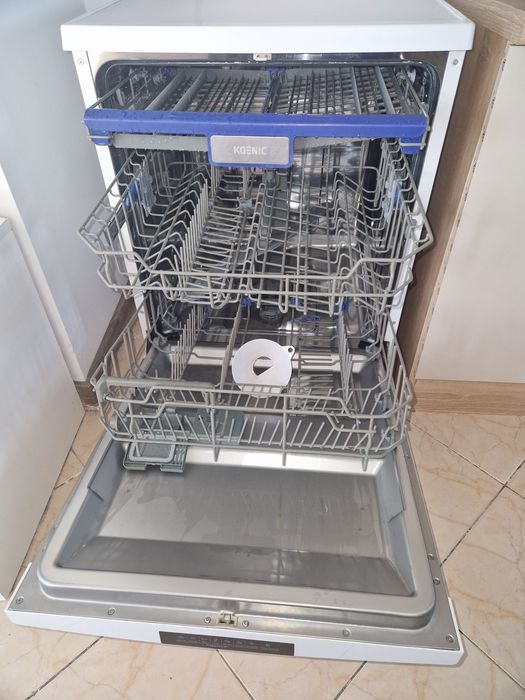 Masina de spalat vase Koenic