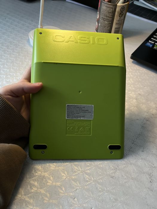 Продам калькулятор CASIO