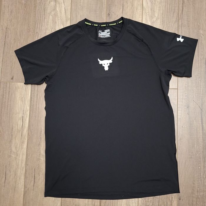 Спортивная футболка черная under armour