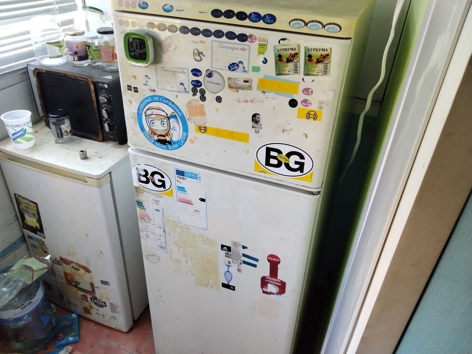 Голям оригинален хладилник с фризер , на уирпул ( Филипс )