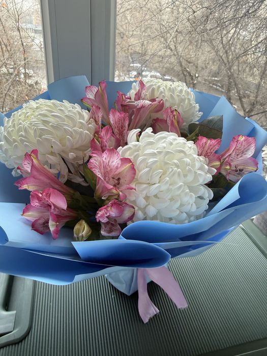 Красивые 2 букета продам