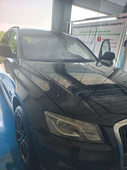 Audi Q5. 2.0 Diesel. 170.CP