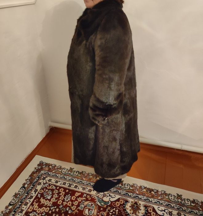 Продается шуба из натурального меха