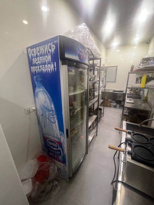 Холодильник продается витрина