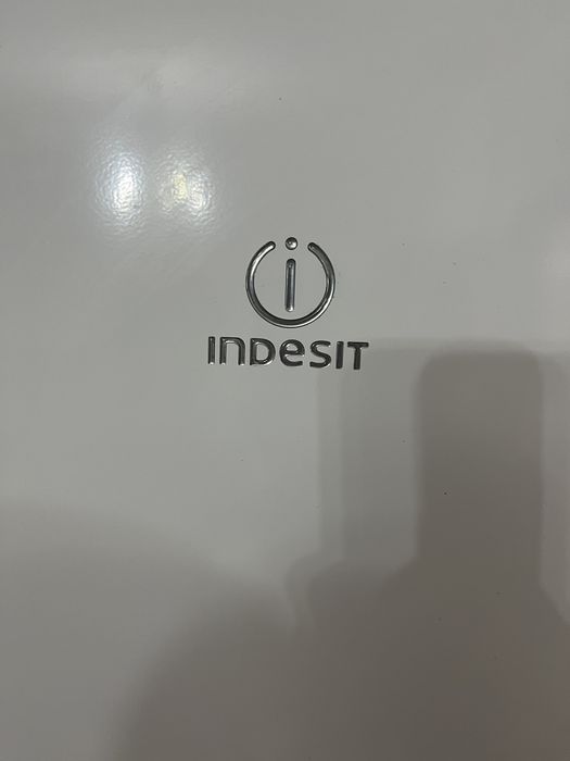 Холодильник indesit (no frost)