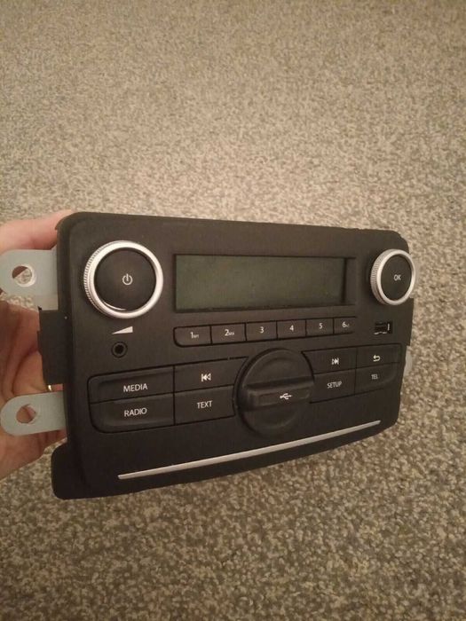 Radio mp3 bluetooth usb player dacia Logan Duster Sandero Logdgy