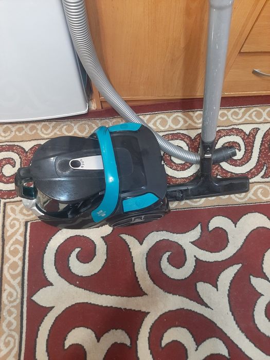 Продам пылесос Tefal.