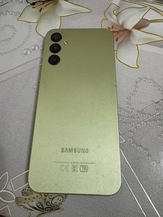 Продам смартфон Самсунг