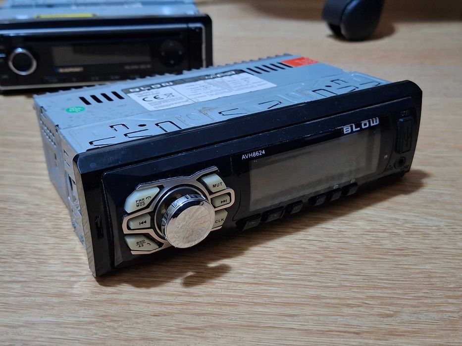 Radio Blow AVH 8624