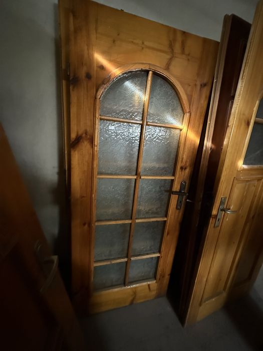 Дървени врати от масив