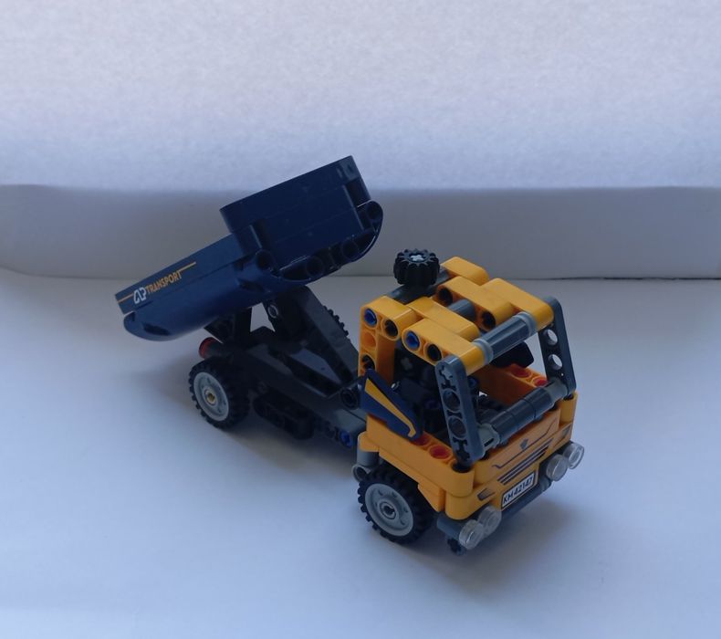 Самосвал Lego Technic
