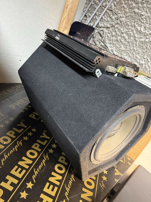 Бас каса Hertz с усилвател