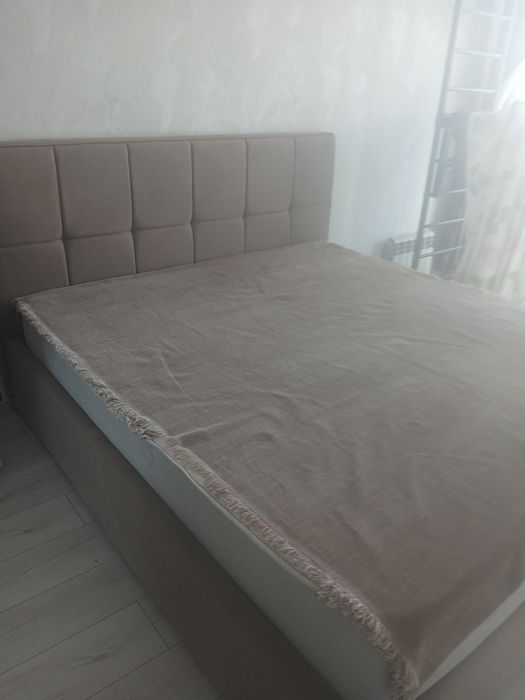 Продам спальный кровать 200/200