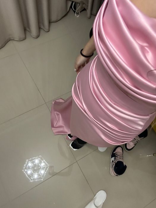 Vand rochie de seara/ocazie/zi de nastere