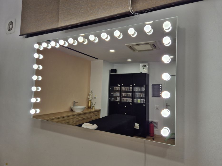 Oglinda Makeup Hollywood, machiaj , de perete , nu masa