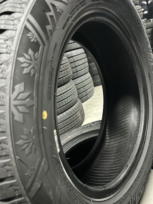 Нови Зимни Гуми LANDSPIDER SNOWTRAXX H/P 225/55R17 101V XL БОРД 2255517