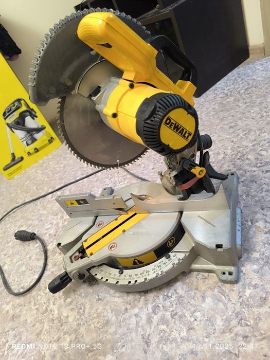 DeWalt 713 оригинал