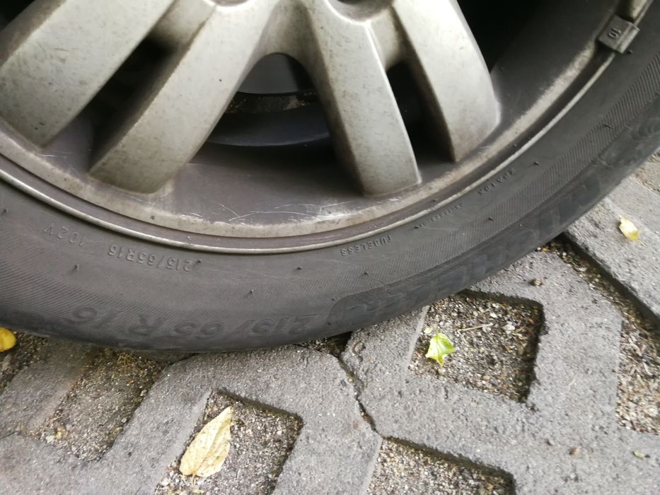 Всесезонни гуми Michelin 215 65 R16 102v - 4 броя.
