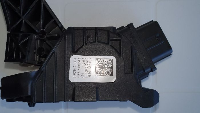 Педал за газта от VW Golf 7 1.6 TDI ръчни скорости Skoda Seat Audi