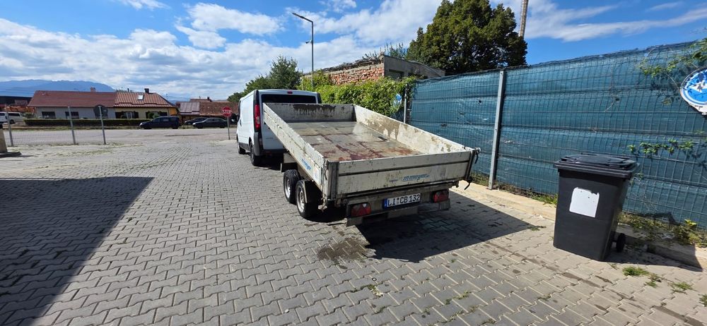 Remorcă basculabilă 2700kg An 2015 cilindru  basculare