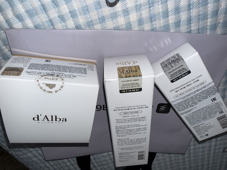 Набор d'Alba , SPF 50，новый, запечатанный