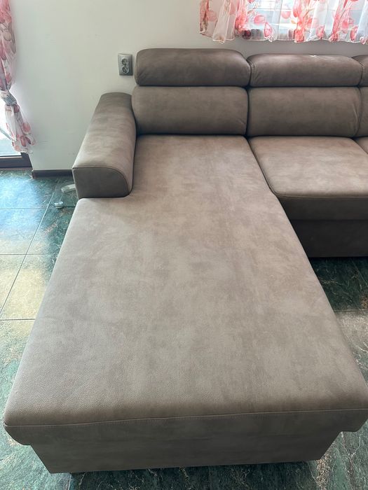 Разтегателен диван с лява лежанка р-р 306/196см