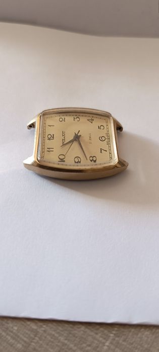 Винтидж позлатен часовник POLJOT