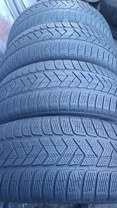 235/55/19 Pirelli