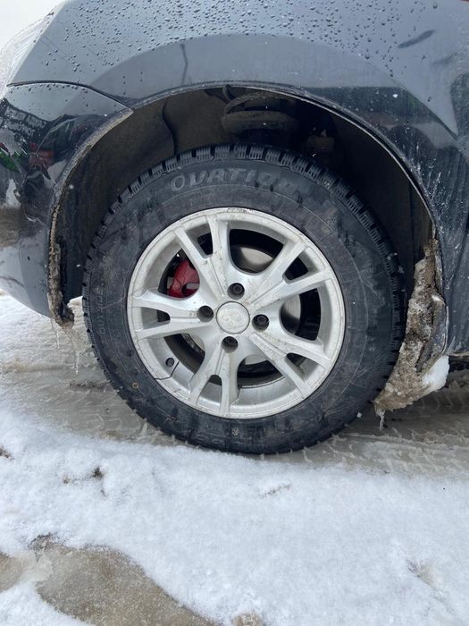 Продам титанки на 14 шинами зима