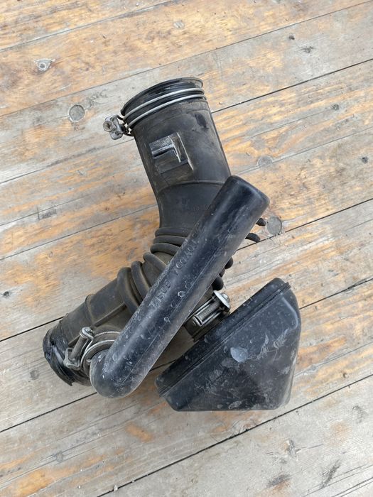 Продам воздушную гофру от Toyota Camry 30