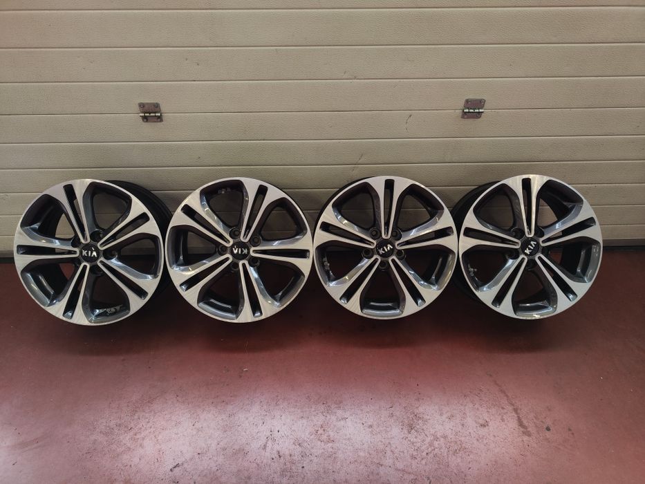 17"5x114.3/67.1 оригинални джанти от Kia