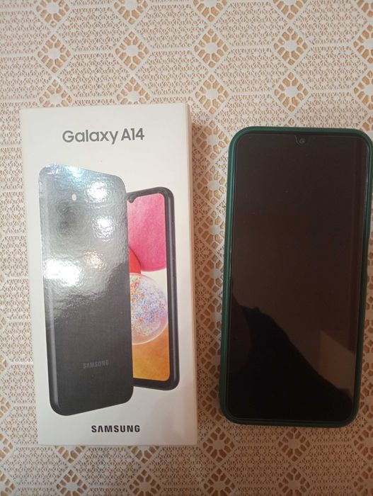 Продавам чисто нов Samsung GalaxyA14,с протектор(2резерва)с гръб(зелен