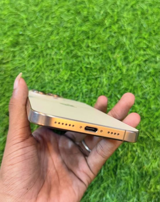 iPhone 16  ProMax 256Gb Desert Titanium Akk: 98% Radnoy