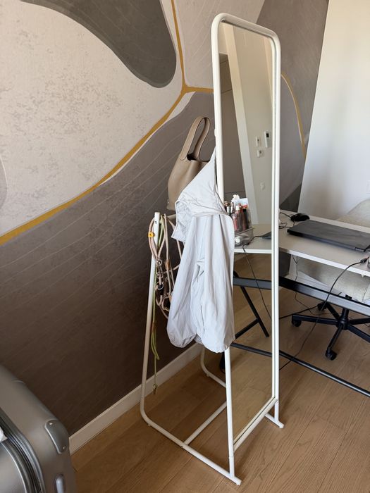 Oglinda multifunctionala