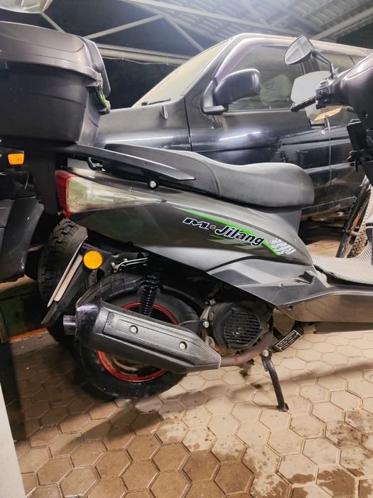 Продам мопед Jilang M8