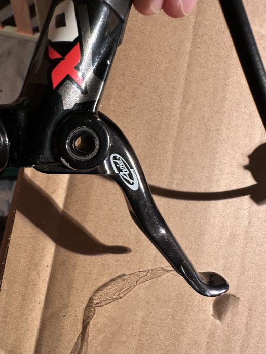 Двулицева спирачка Avid x0