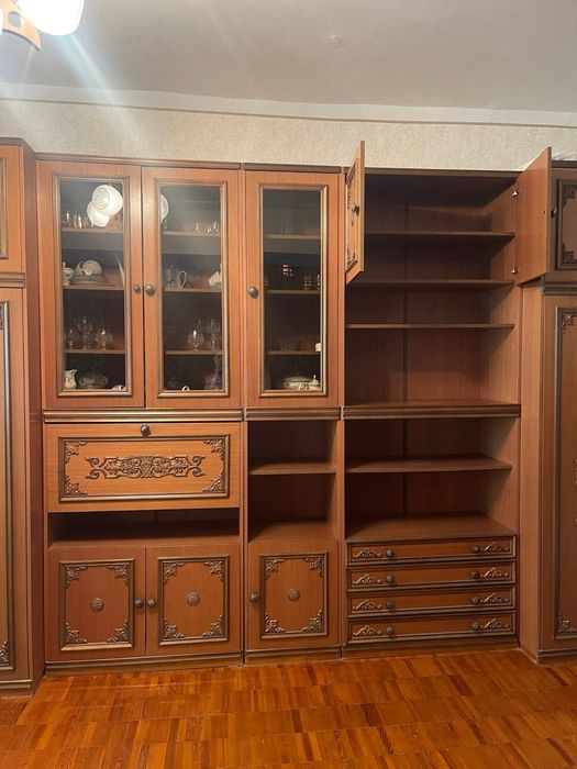 Продается стенка для гостиной